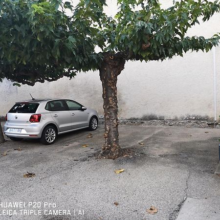 Le Pandora, Proche Tour Magne, Parking Et Terrasse Apartment Nimes Bagian luar foto