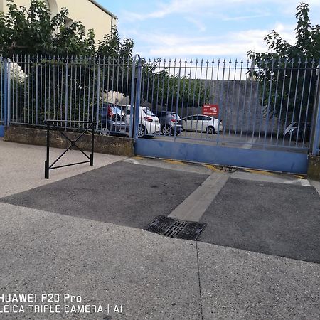 Le Pandora, Proche Tour Magne, Parking Et Terrasse Apartment Nimes Bagian luar foto