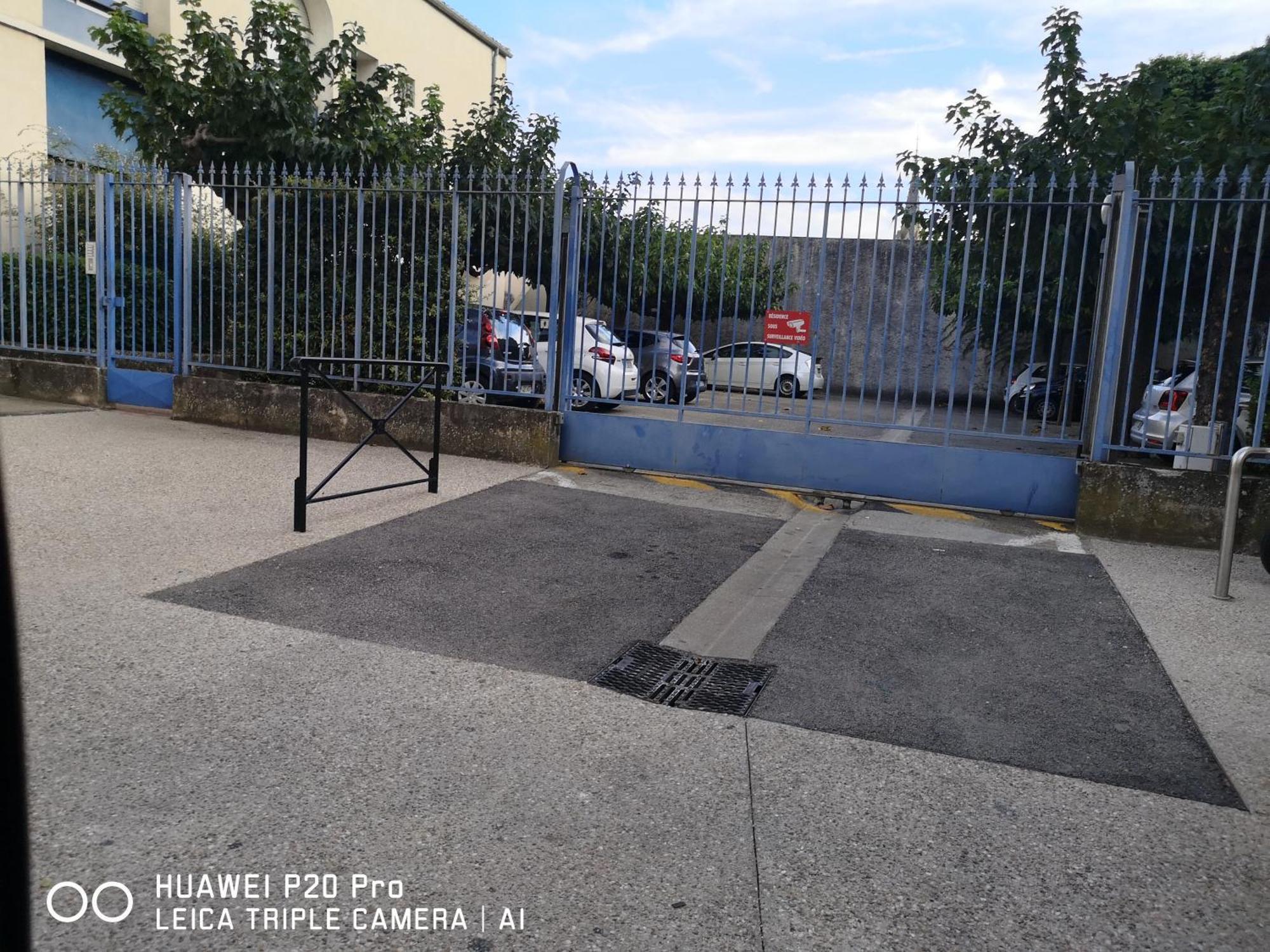 Le Pandora, Proche Tour Magne, Parking Et Terrasse Apartment Nimes Bagian luar foto